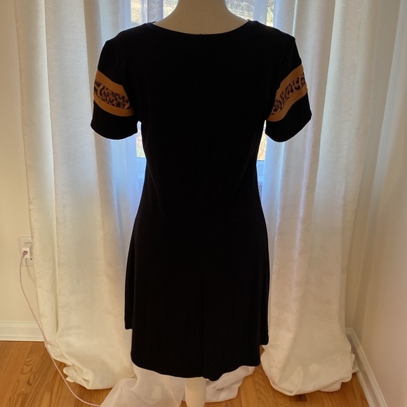 Mini dress - Picture 4 of 7